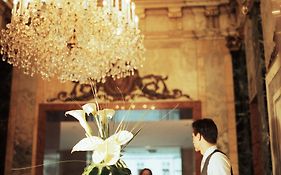 Hotel Ambassador